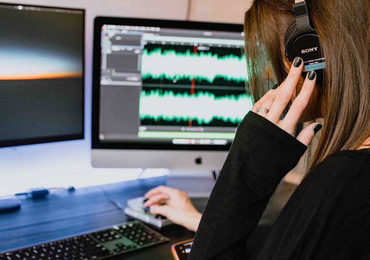 10 Best Free Podcast Editing Software of 2023: Edit Like a Pro