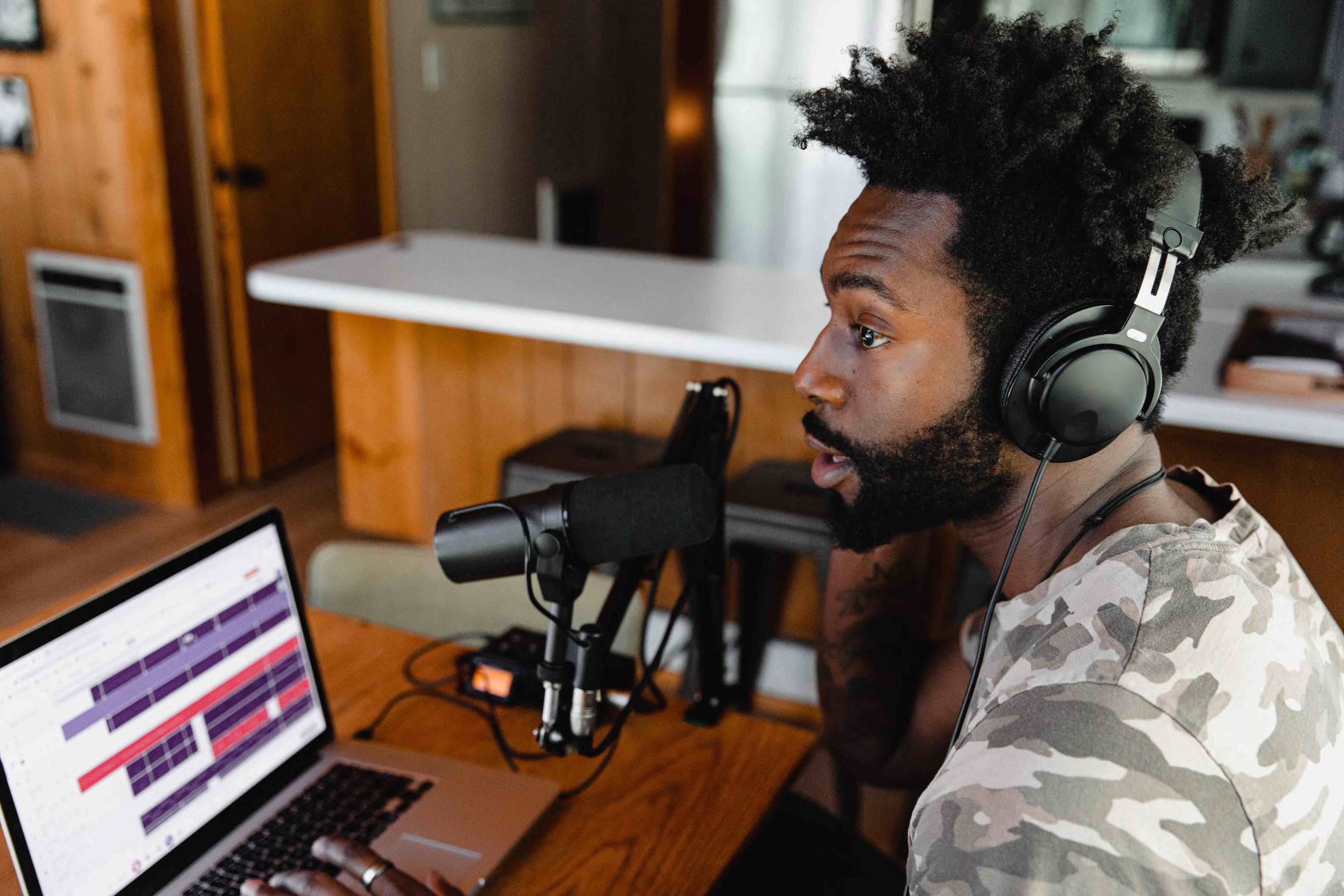 24 Tips to Prepare for & Record Better Podcast Interviews